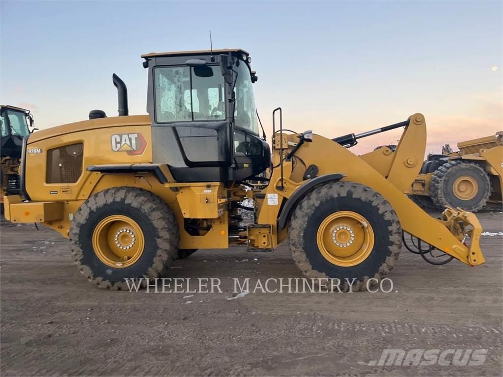 CAT 926M HL QC Kolesové nakladače