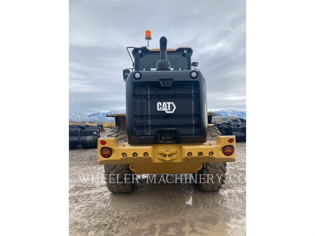CAT 926M HL QC Kolesové nakladače