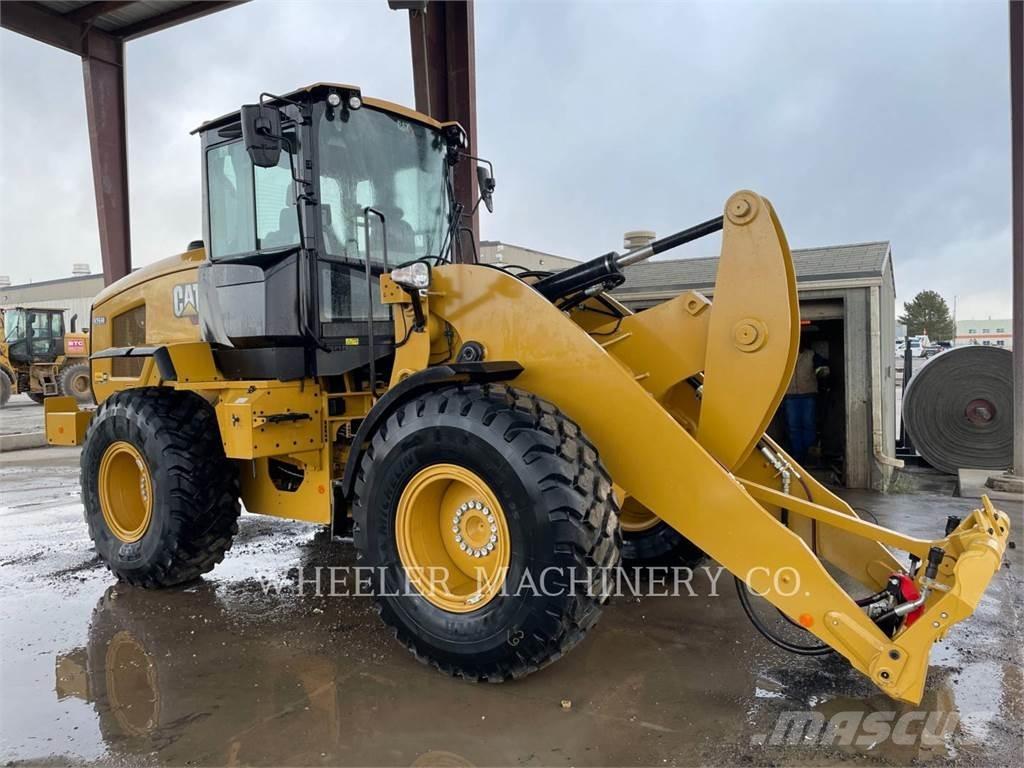 CAT 926M HL QC Kolesové nakladače