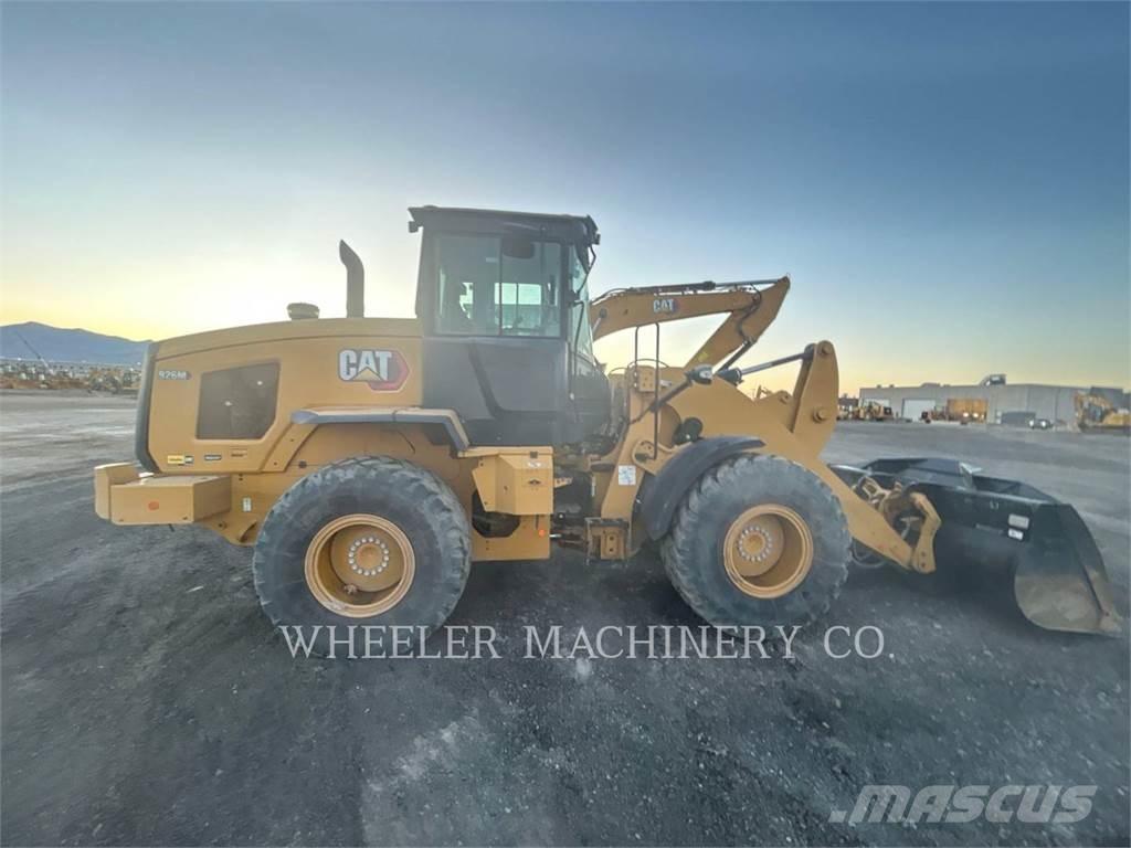 CAT 926M HL QC Kolesové nakladače