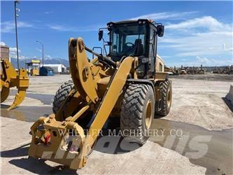 CAT 926M HL QC Kolesové nakladače