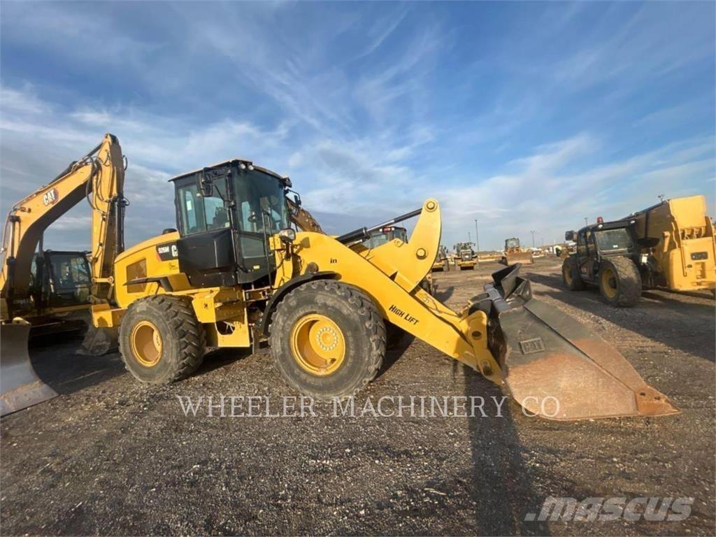 CAT 926M HL QC Kolesové nakladače