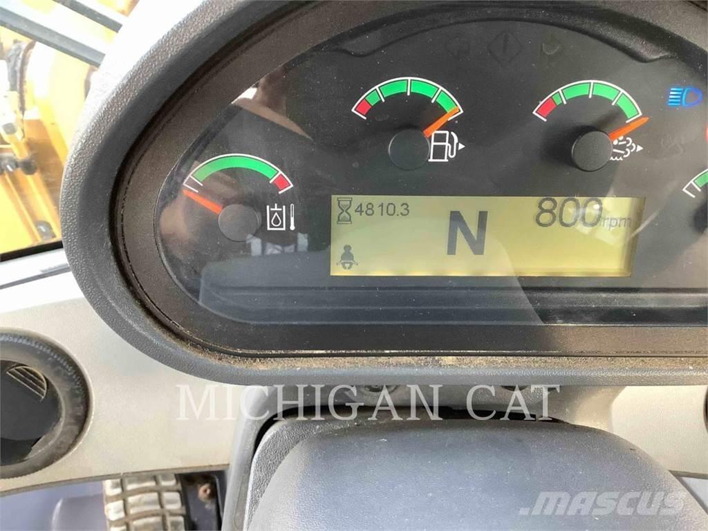 CAT 926M Q Kolesové nakladače