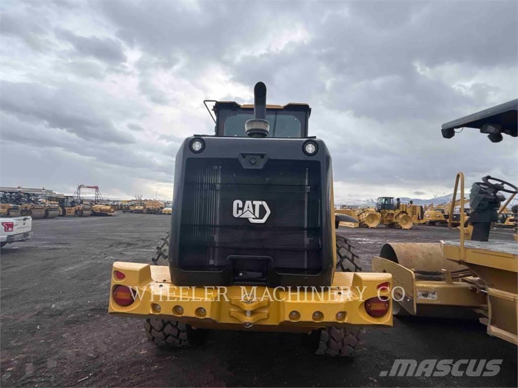 CAT 926M QC Kolesové nakladače