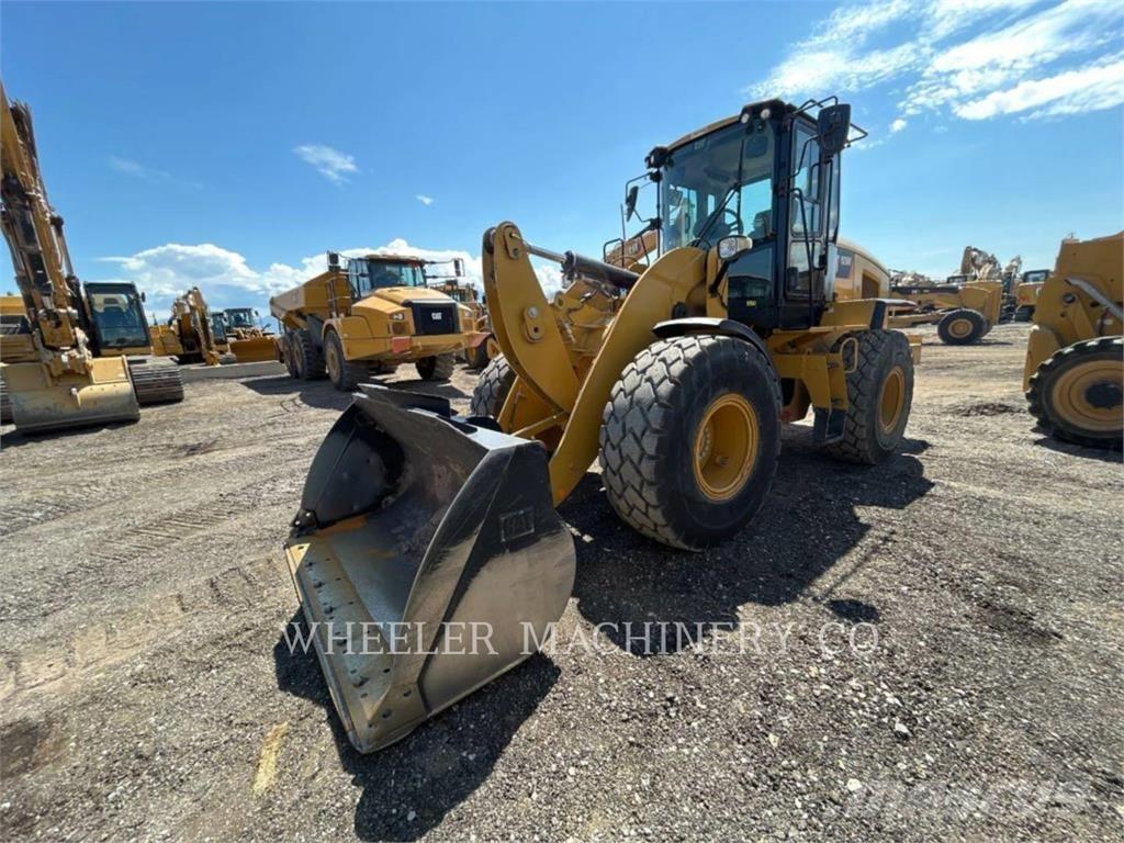 CAT 926M QC Kolesové nakladače