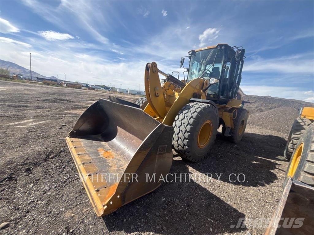 CAT 926M QC Kolesové nakladače