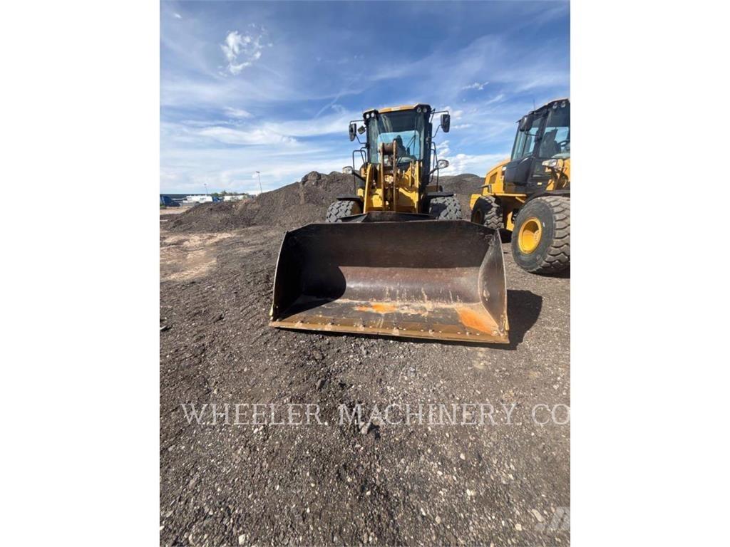 CAT 926M QC Kolesové nakladače
