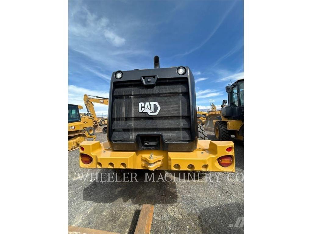 CAT 926M QC Kolesové nakladače