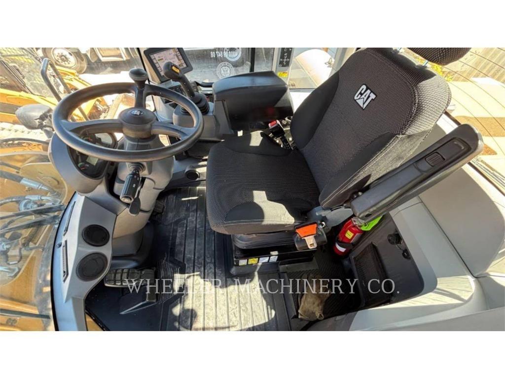 CAT 926M QC Kolesové nakladače