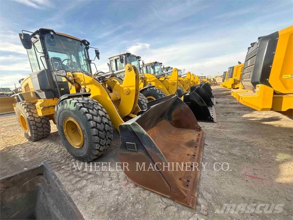 CAT 926M QC 3V Kolesové nakladače