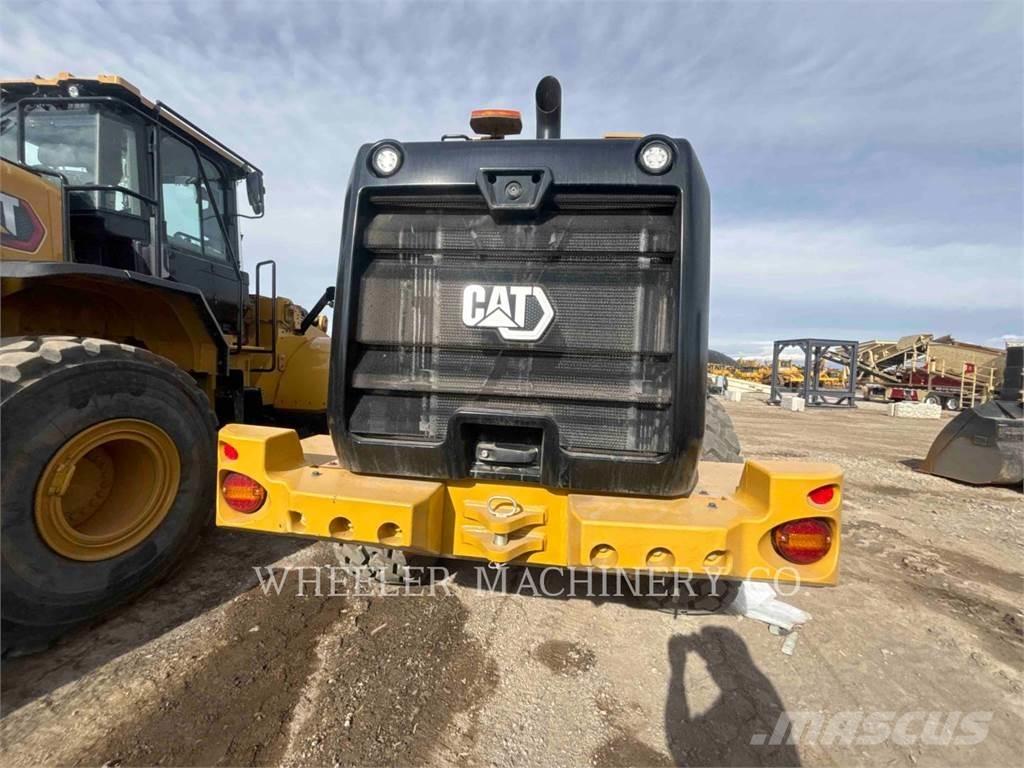 CAT 926M QC 3V Kolesové nakladače