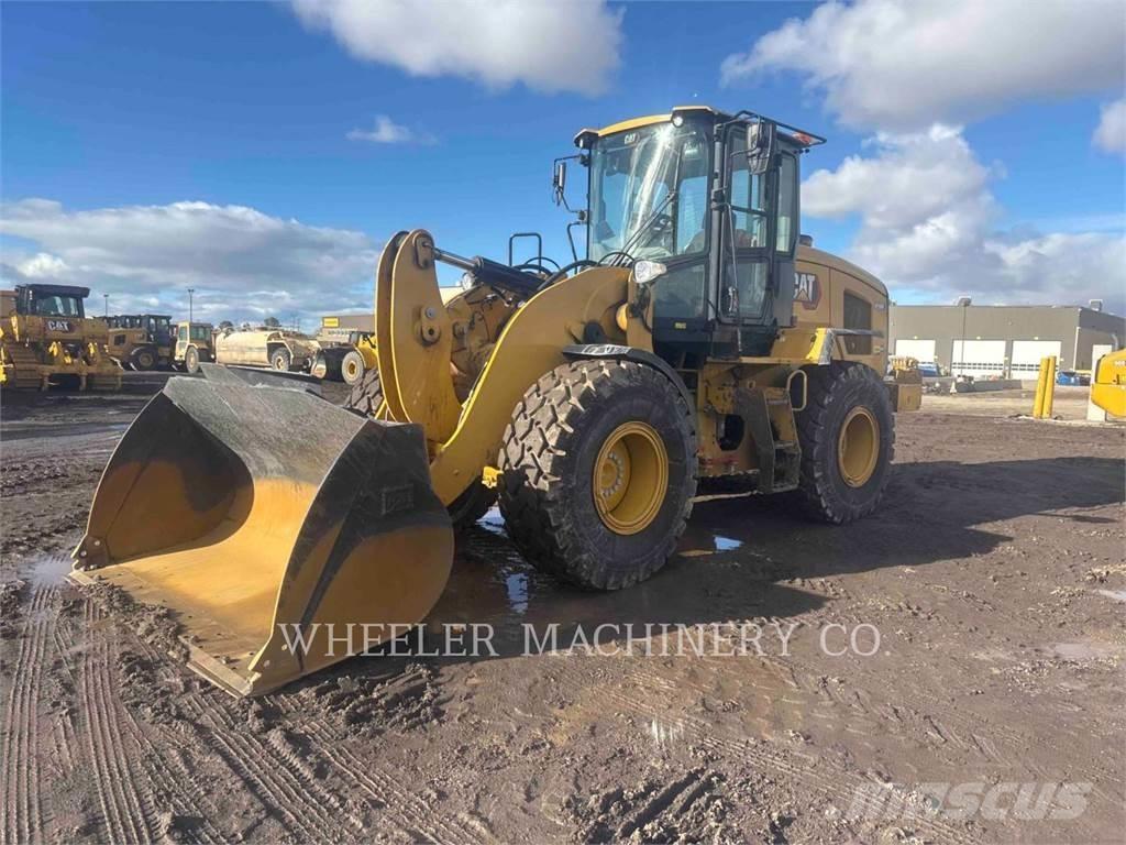 CAT 926M QC 3V Kolesové nakladače