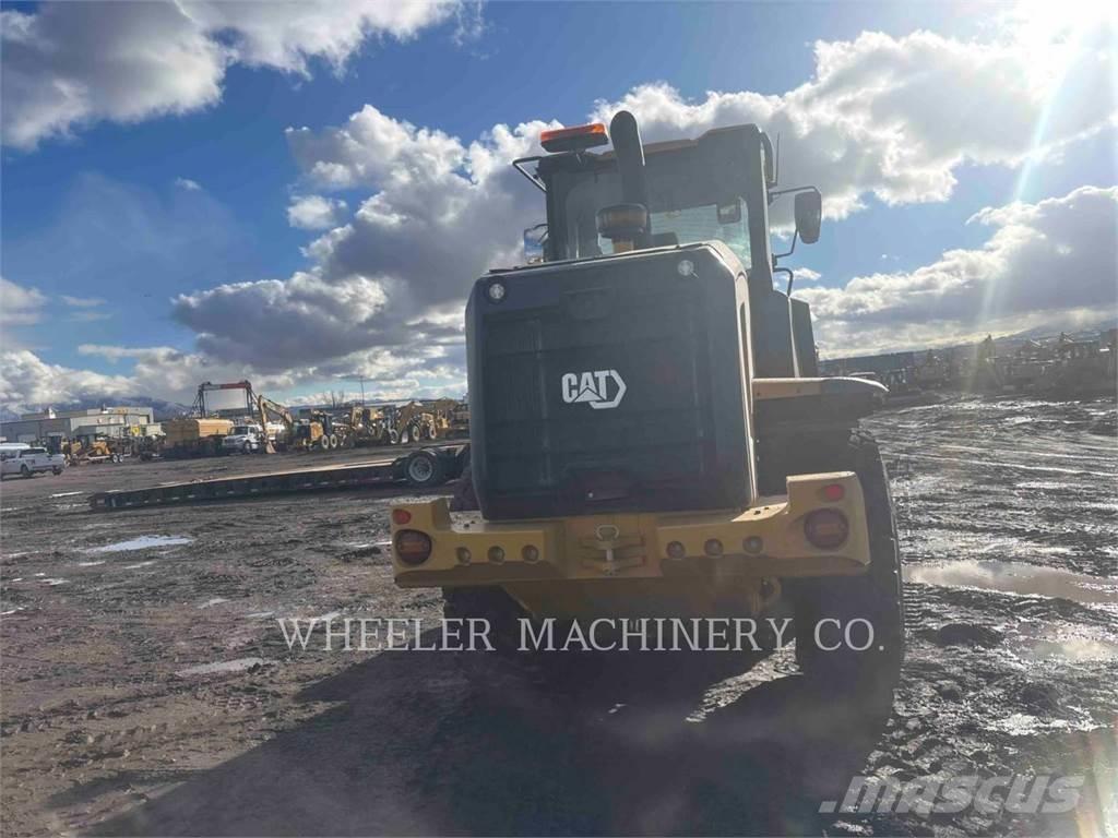 CAT 926M QC 3V Kolesové nakladače