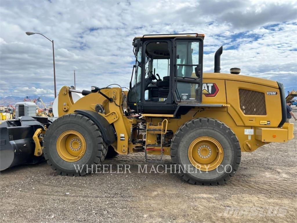 CAT 926M QC 3V Kolesové nakladače