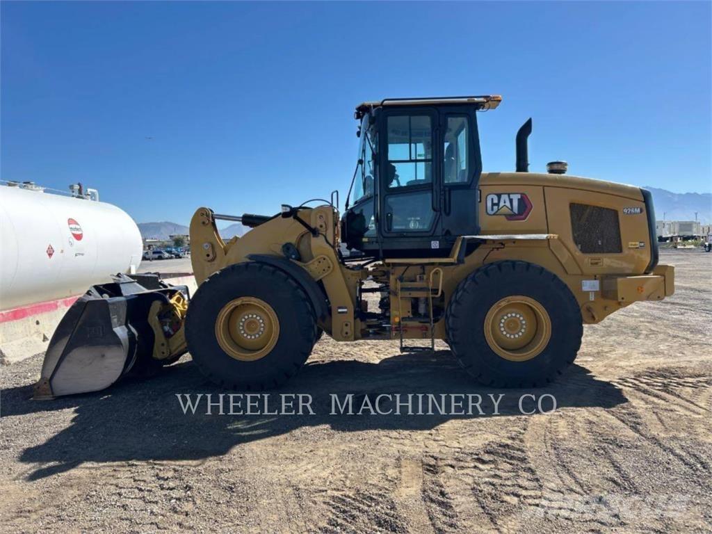CAT 926M QC 3V Kolesové nakladače