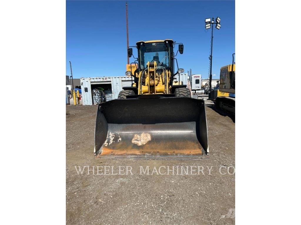 CAT 926M QC 3V Kolesové nakladače