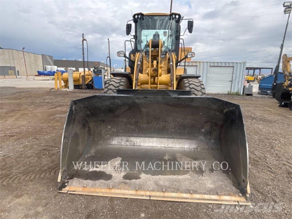 CAT 926M QC 3V Kolesové nakladače