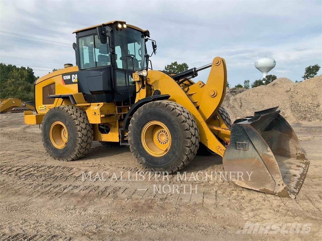 CAT 926M RQ Kolesové nakladače