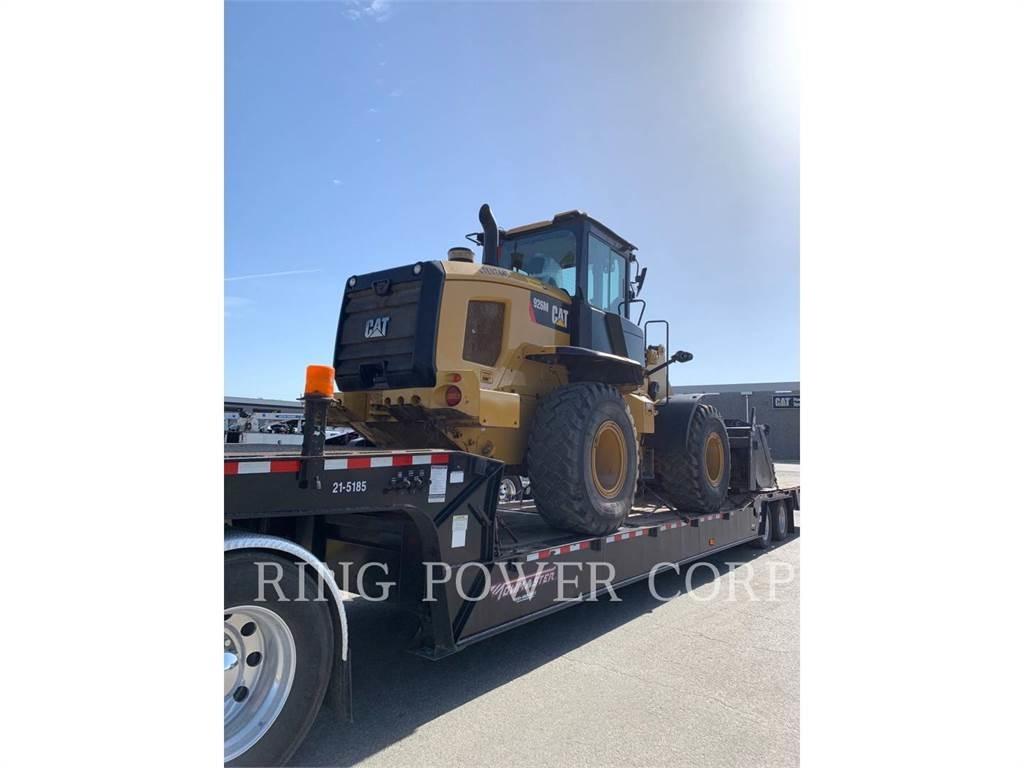 CAT 926MQC3V Kolesové nakladače