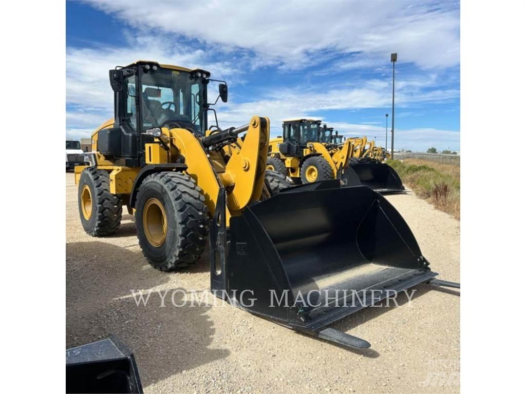 CAT 930 Kolesové nakladače