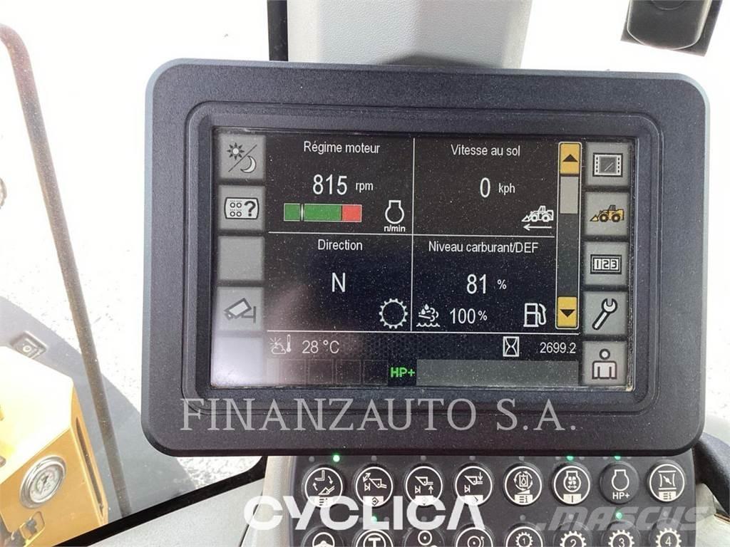 CAT 930 Kolesové nakladače
