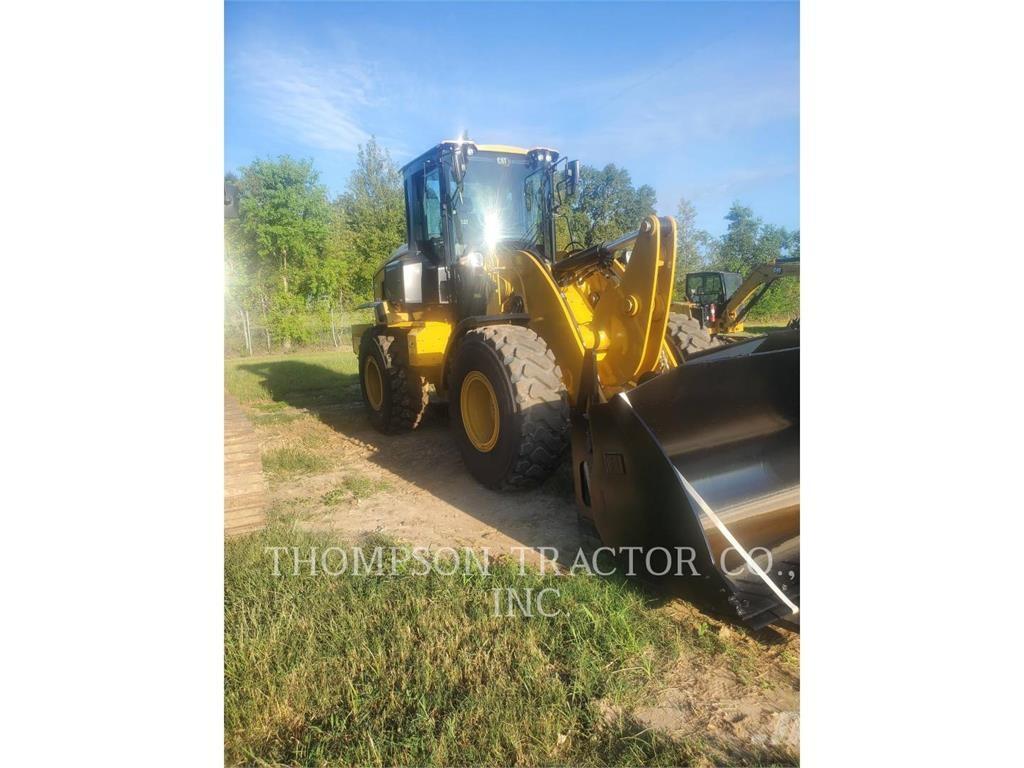 CAT 930 Kolesové nakladače