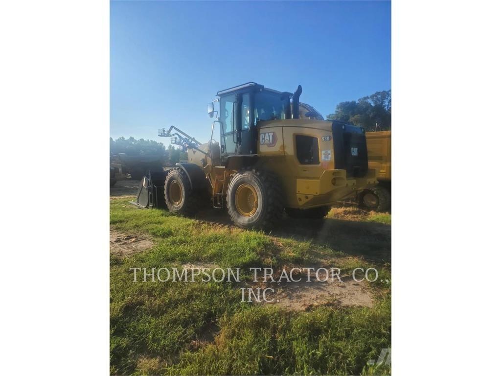 CAT 930 Kolesové nakladače