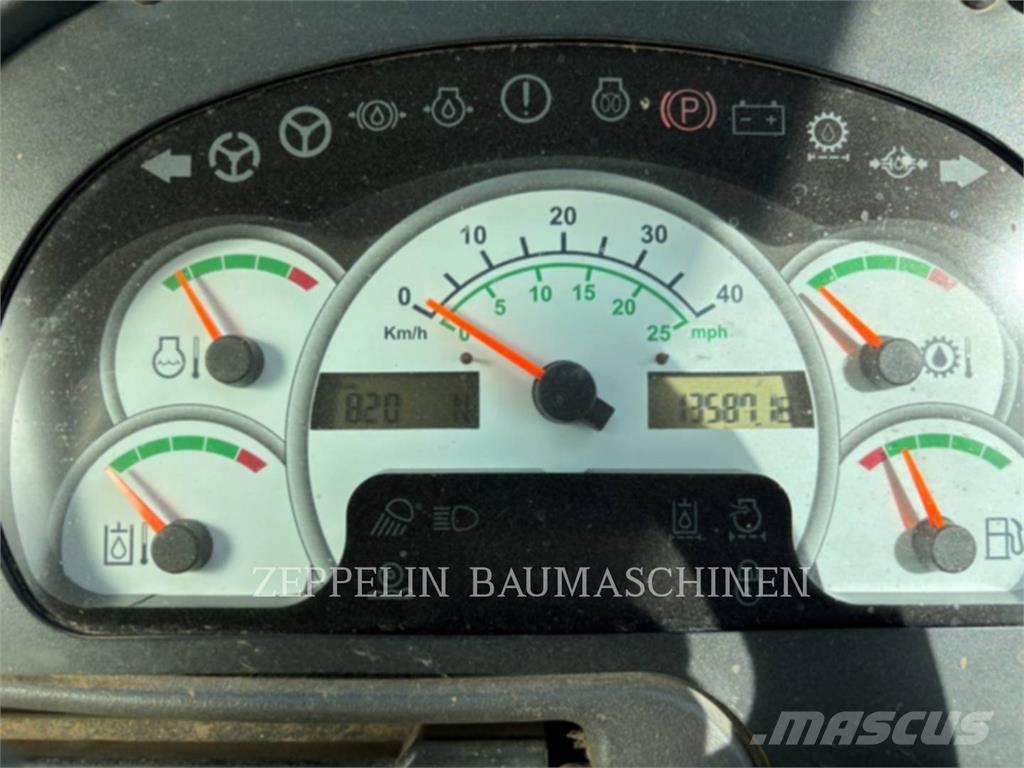 CAT 930G Kolesové nakladače