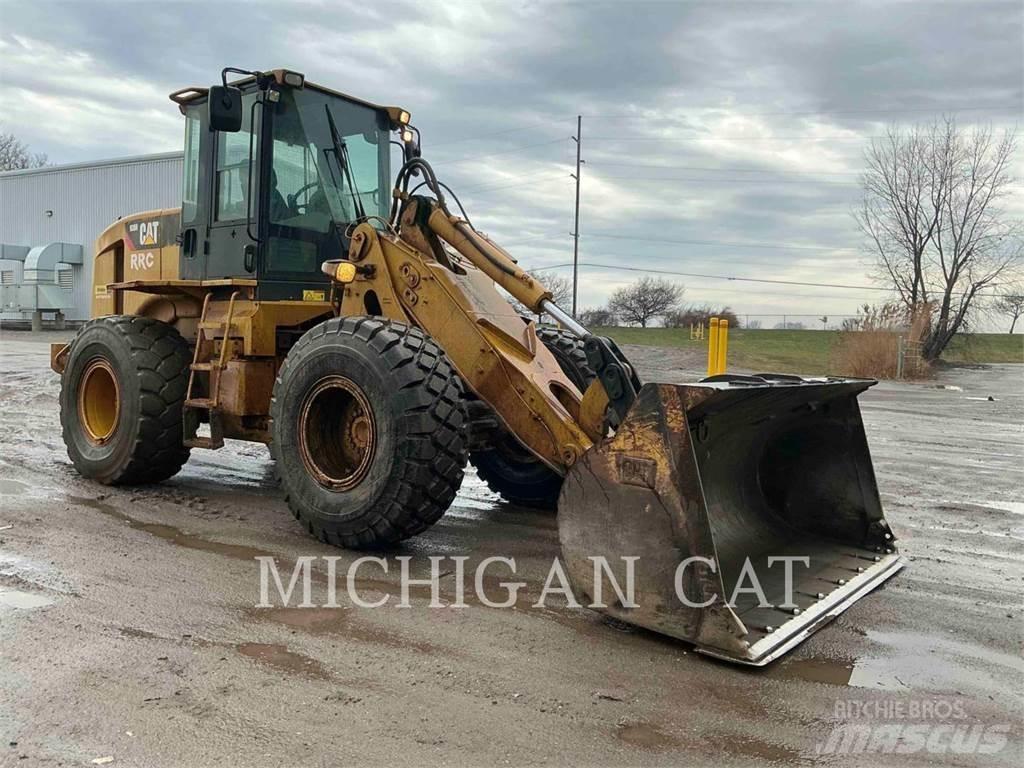 CAT 930H Kolesové nakladače
