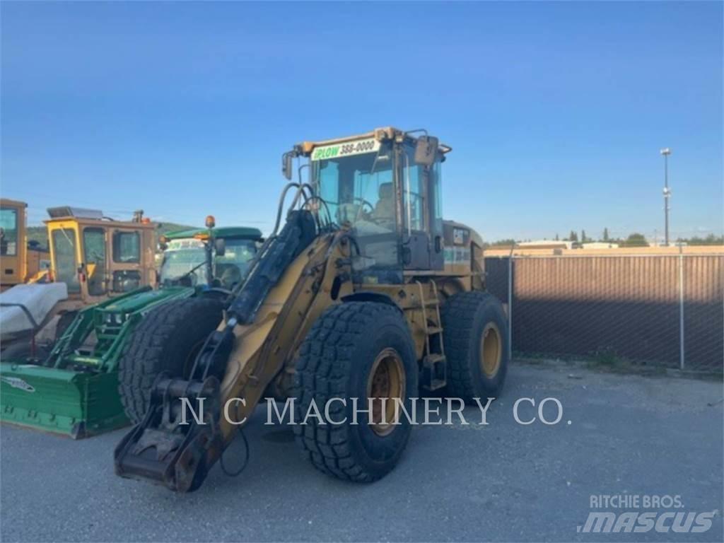 CAT 930H Kolesové nakladače
