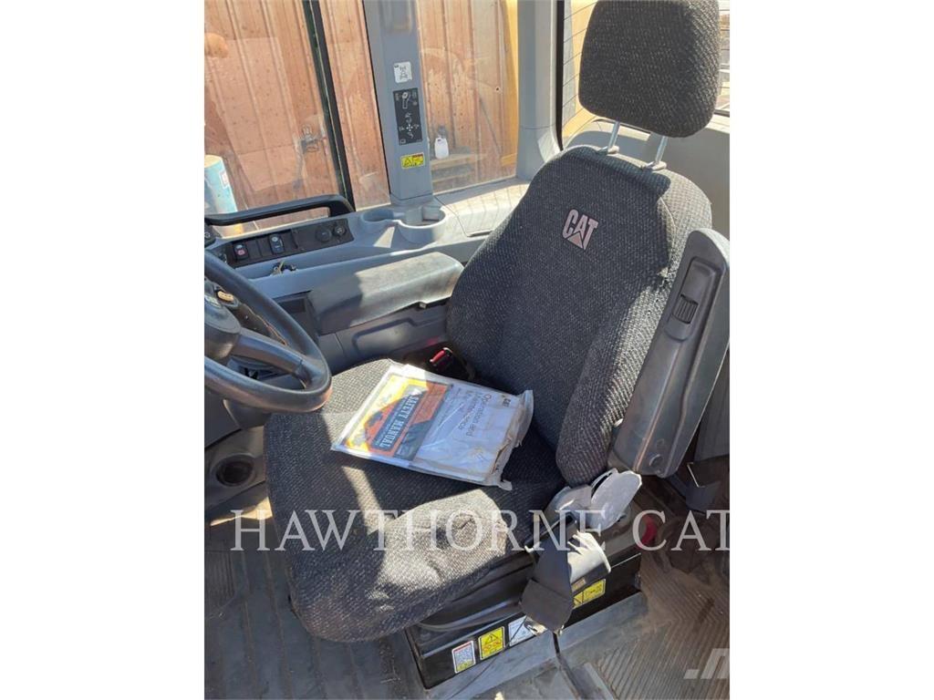 CAT 930K Kolesové nakladače