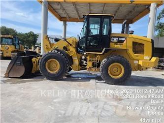 CAT 930M Kolesové nakladače