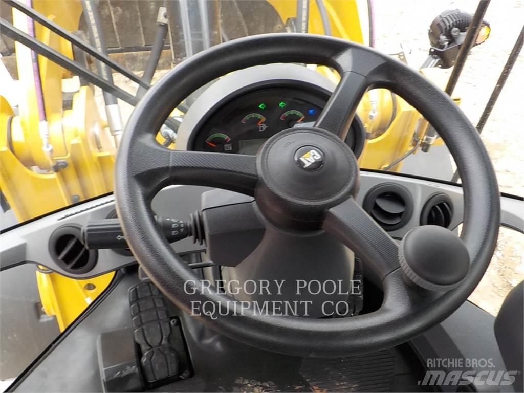CAT 930M Kolesové nakladače