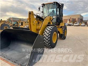 CAT 930M Kolesové nakladače