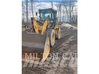 CAT 930M Kolesové nakladače