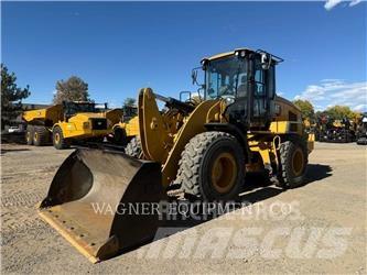 CAT 930M Kolesové nakladače