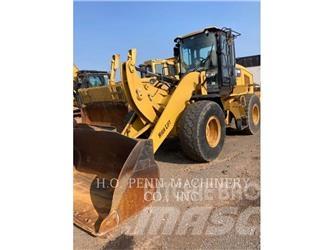 CAT 930M Kolesové nakladače