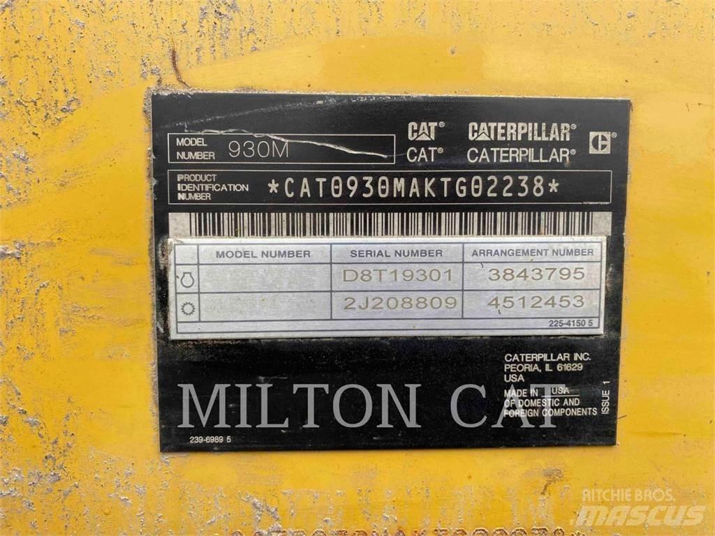 CAT 930M Kolesové nakladače