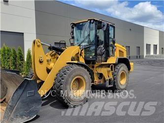 CAT 930M Kolesové nakladače