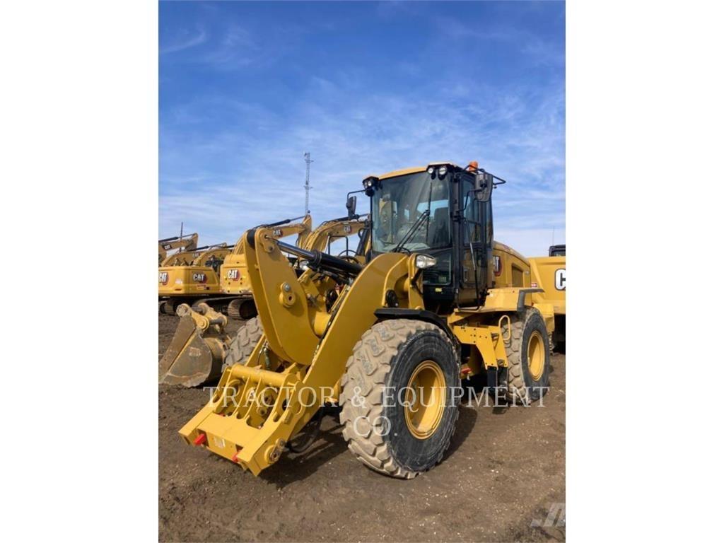 CAT 930M Kolesové nakladače
