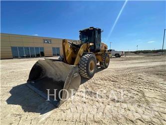 CAT 930M Kolesové nakladače