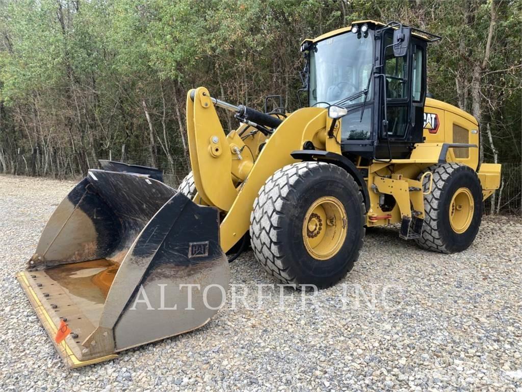 CAT 930M Pásové dozéry