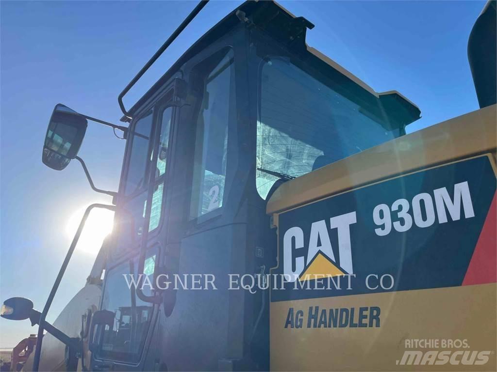 CAT 930M Kolesové nakladače