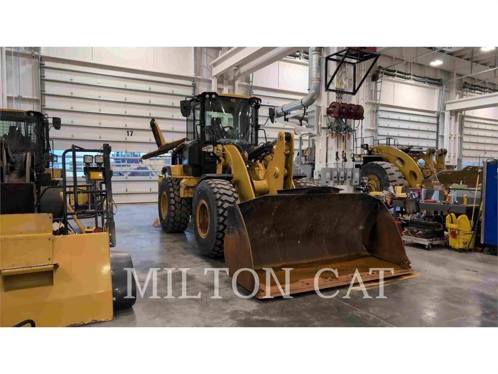 CAT 930M Kolesové nakladače