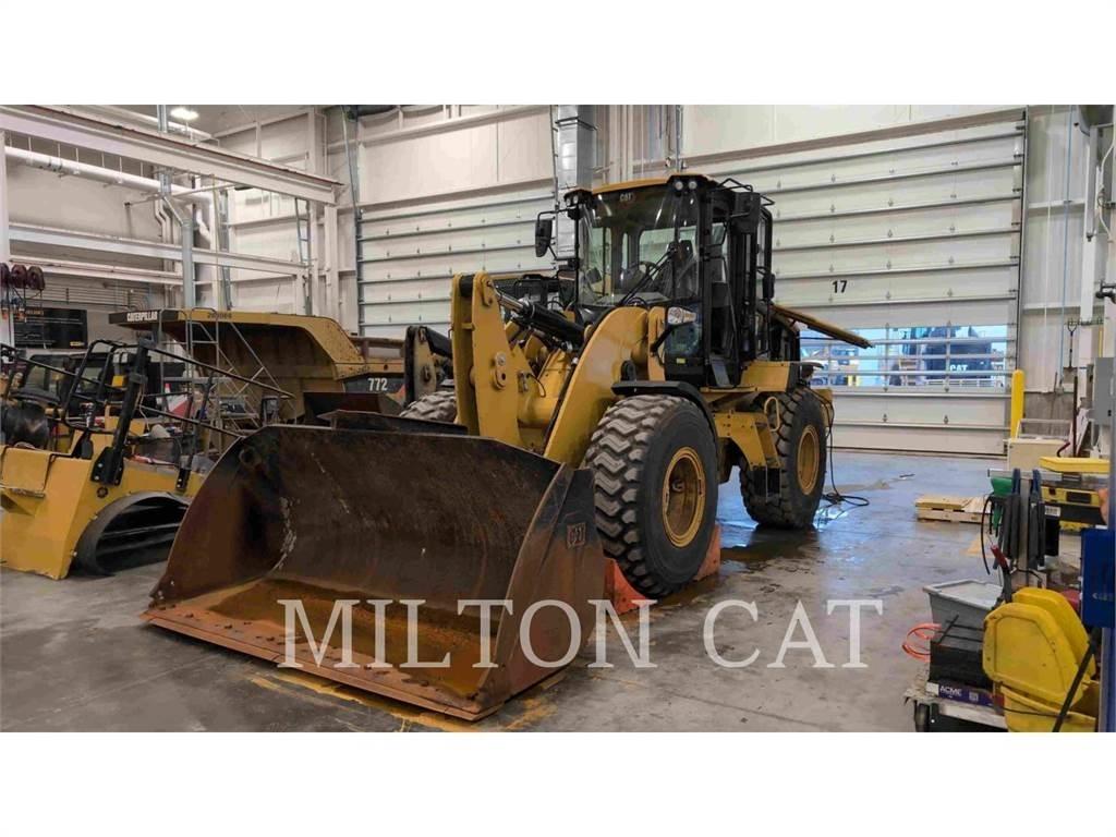 CAT 930M Kolesové nakladače