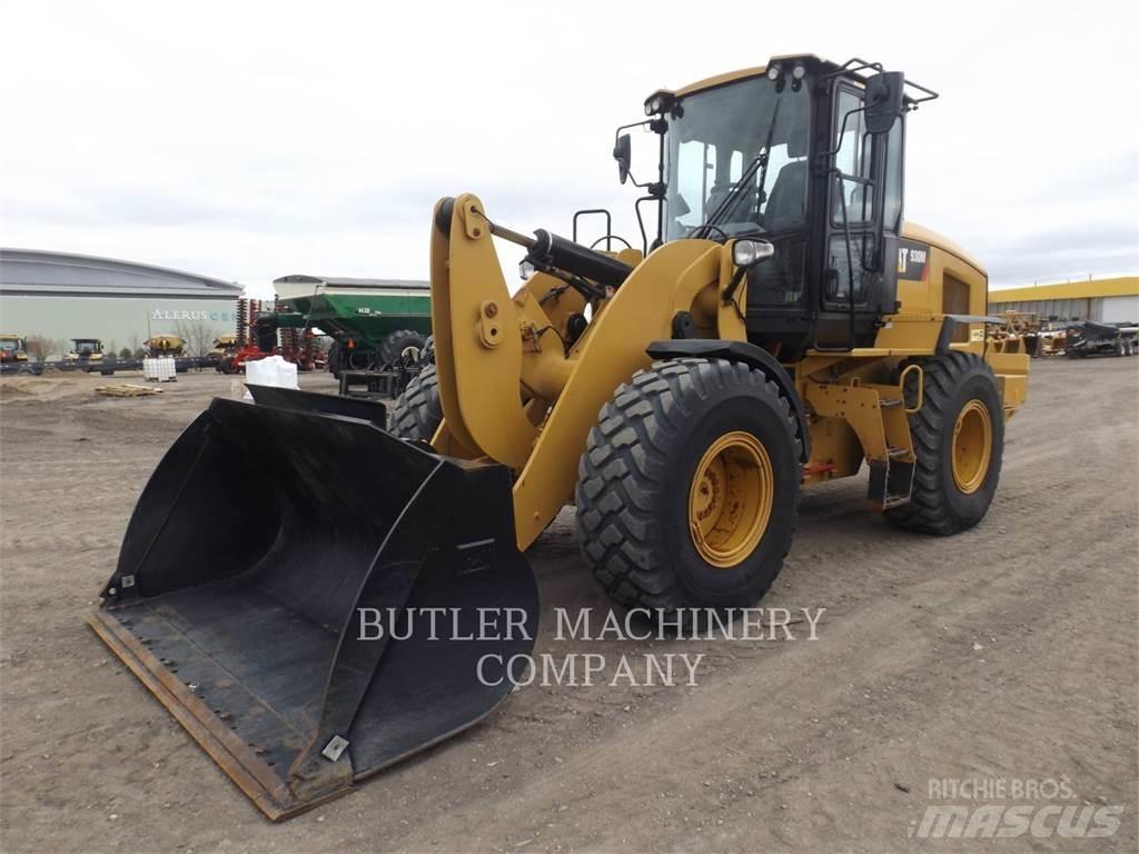 CAT 930M Kolesové nakladače