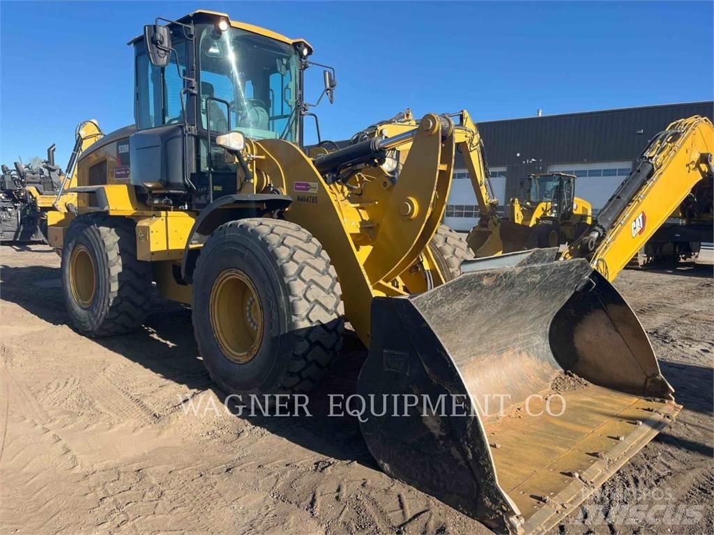 CAT 930M Kolesové nakladače