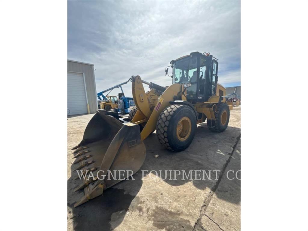 CAT 930M Kolesové nakladače