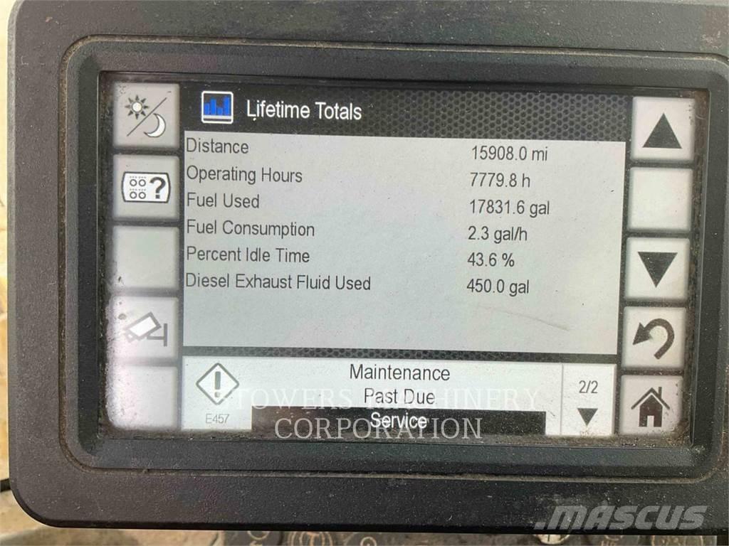 CAT 930M Kolesové nakladače