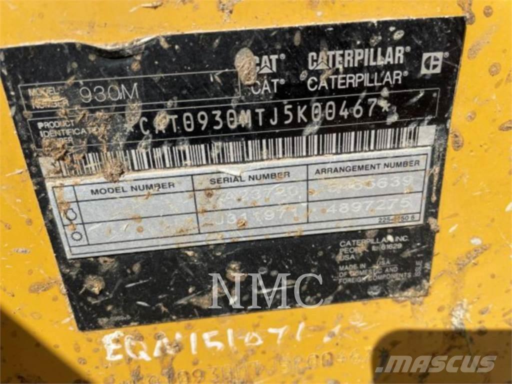 CAT 930M Kolesové nakladače